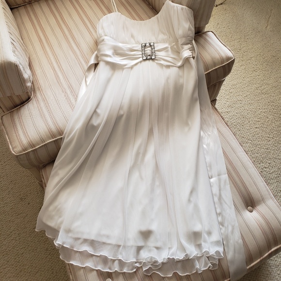 White Dress w/Rhinestone Buckle n Satin Straps - Picture 6 of 7